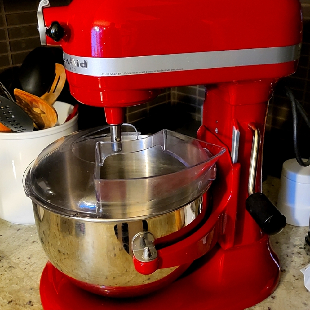 KitchenAid Professional 6qt Mixer Red